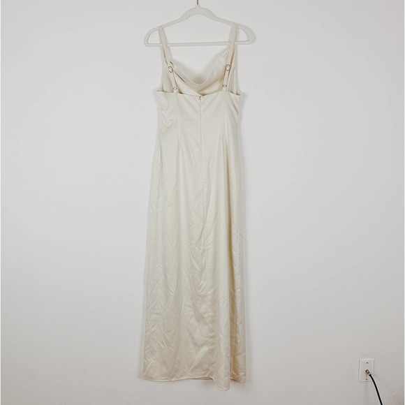 NWT Camila Coelho Reyna‎ Pearl White Satin Maxi Dress Size Medium - Picture 7 of 10